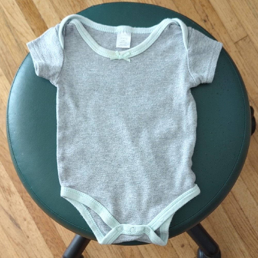 Modern Baby Shortsleeve Bodysuit For Baby, 3-6mo